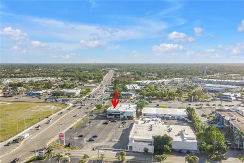 Commercial property in Sarasota, Florida 41.06 sq.m. № 2239920 - photo 18