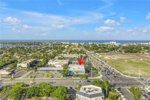 Commercial property in Sarasota, Florida 41.06 sq.m. № 2239920 - photo 23