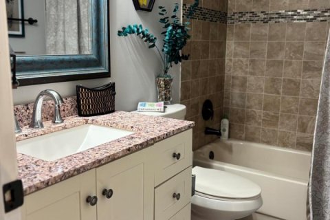 Снять в аренду кондоминиум в Делрей-Бич, Флорида 4 комнаты, 89.65м2, № 2260335 - фото 10