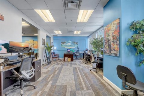 Propiedad comercial en alquiler en Orlando, Florida, 278.24 m2 № 1736305 - foto 7