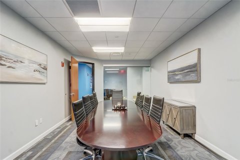 Propiedad comercial en alquiler en Orlando, Florida, 278.24 m2 № 1736305 - foto 18