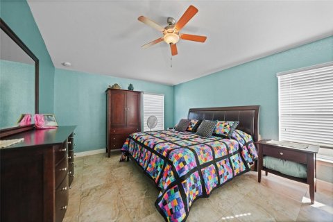 House in Punta Gorda, Florida 4 bedrooms, 169.08 sq.m. № 1586618 - photo 21