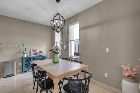 Touwnhouse à vendre à Doral, Floride: 3 chambres, 191.56 m2 № 2069406 - photo 9