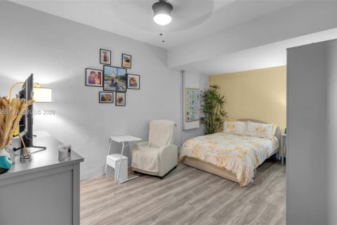 Touwnhouse à vendre à Doral, Floride: 3 chambres, 191.56 m2 № 2069406 - photo 16