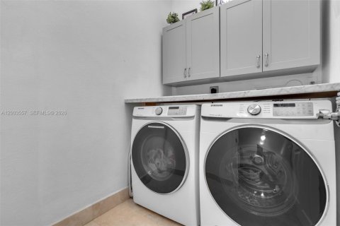 Touwnhouse à vendre à Doral, Floride: 3 chambres, 191.56 m2 № 2069406 - photo 25