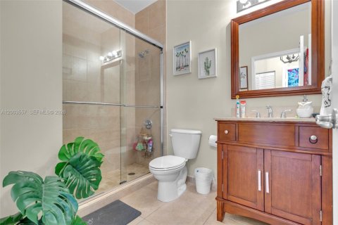 Touwnhouse à vendre à Doral, Floride: 3 chambres, 191.56 m2 № 2069406 - photo 26