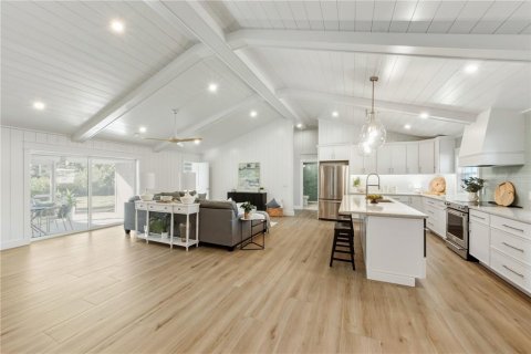 House in Bradenton, Florida 4 bedrooms, 170.2 sq.m. № 2106183 - photo 8