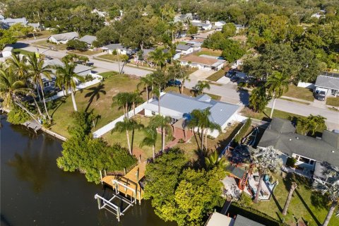 House in Bradenton, Florida 4 bedrooms, 170.2 sq.m. № 2106183 - photo 6