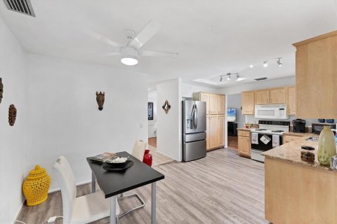 House in Port Charlotte, Florida 2 bedrooms, 113.9 sq.m. № 1879261 - photo 20