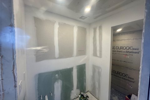 Condominio en venta en Miami, Florida, 2 dormitorios, 85.19 m2 № 1018076 - foto 1