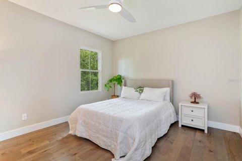 House in Winter Park, Florida 4 bedrooms, 297.66 sq.m. № 1681235 - photo 24