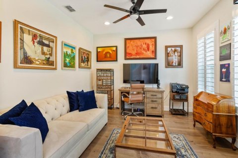 House in Winter Park, Florida 4 bedrooms, 297.66 sq.m. № 1681235 - photo 15