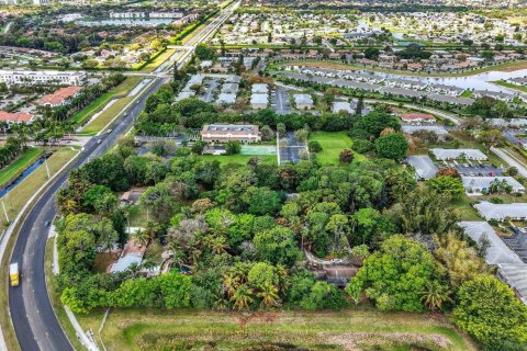 House in Delray Beach, Florida 3 bedrooms, 120.4 sq.m. № 2194939 - photo 21