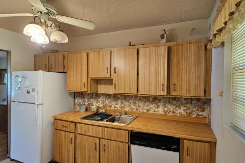 House in Delray Beach, Florida 3 bedrooms, 120.4 sq.m. № 2194939 - photo 3
