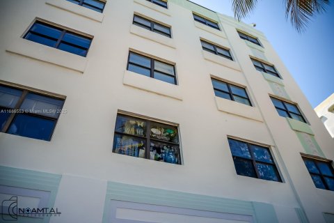 Condominio en venta en Miami Beach, Florida, 1 dormitorio, 62.71 m2 № 1713646 - foto 20