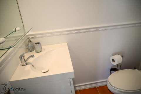 Condominio en venta en Miami Beach, Florida, 1 dormitorio, 62.71 m2 № 1713646 - foto 13