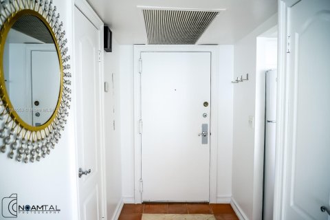 Condominio en venta en Miami Beach, Florida, 1 dormitorio, 62.71 m2 № 1713646 - foto 16