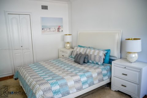 Condominio en venta en Miami Beach, Florida, 1 dormitorio, 62.71 m2 № 1713646 - foto 10