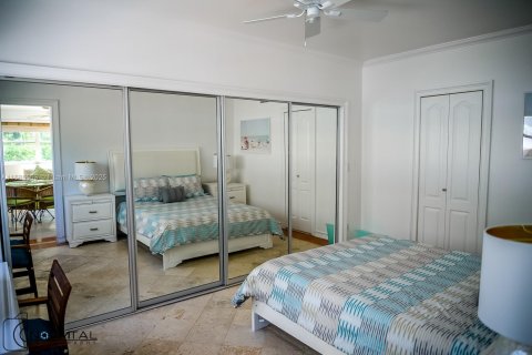 Condominio en venta en Miami Beach, Florida, 1 dormitorio, 62.71 m2 № 1713646 - foto 11