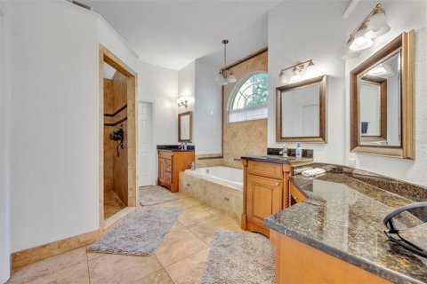House in Oviedo, Florida 4 bedrooms, 345.5 sq.m. № 1837641 - photo 22