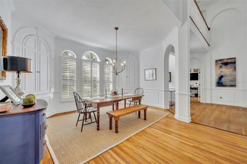House in Oviedo, Florida 4 bedrooms, 345.5 sq.m. № 1837641 - photo 8