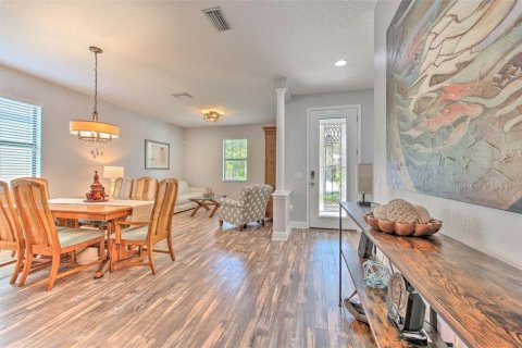 House in Brandon, Florida 3 bedrooms, 191.38 sq.m. № 2215437 - photo 24