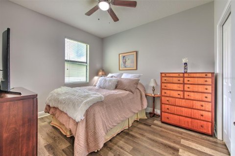 House in Brandon, Florida 3 bedrooms, 191.38 sq.m. № 2215437 - photo 19