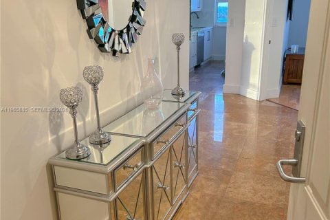 Кондоминиум с 2 спальнями в Авентура, Флорида № 2027487