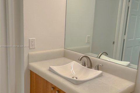 Снять в аренду кондоминиум в Авентура, Флорида 2 спальни, 115.66м2, № 2027487 - фото 13