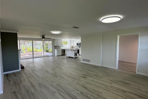 Casa en alquiler en Nokomis, Florida, 3 dormitorios, 174.75 m2 № 1685427 - foto 5