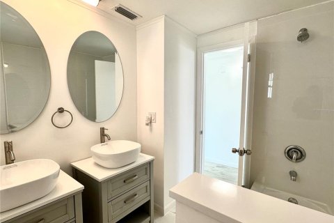 Casa en alquiler en Nokomis, Florida, 3 dormitorios, 174.75 m2 № 1685427 - foto 26