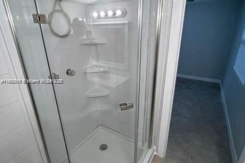 Villa ou maison à louer à Pompano Beach, Floride: 3 chambres, 87.33 m2 № 1930247 - photo 4