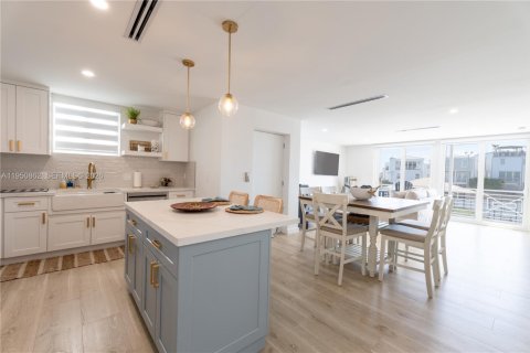 Casa en alquiler en Key Largo, Florida, 3 dormitorios, 147.44 m2 № 2009479 - foto 27