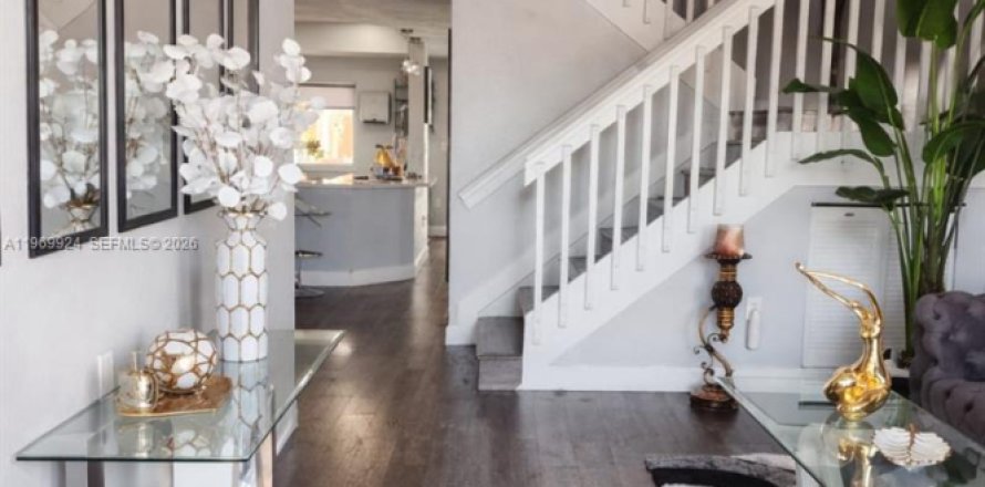 Casa en Homestead, Florida 4 dormitorios, 164.99 m2 № 2030830