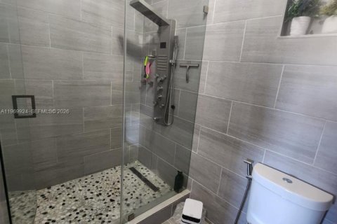 Купить виллу или дом в Хомстед, Флорида 4 спальни, 164.99м2, № 2030830 - фото 14