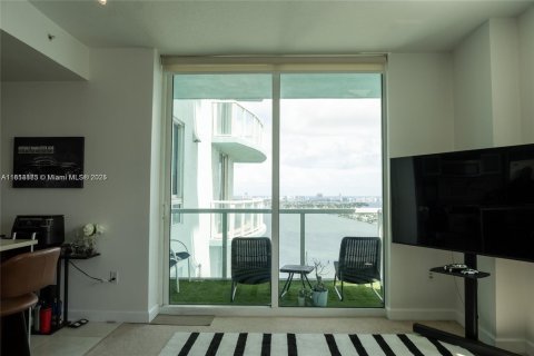Купить кондоминиум в Майами, Флорида 1 спальня, 60.48м2, № 1958377 - фото 6
