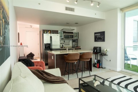 Купить кондоминиум в Майами, Флорида 1 спальня, 60.48м2, № 1958377 - фото 2
