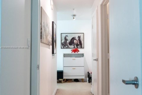 Купить кондоминиум в Майами, Флорида 1 спальня, 60.48м2, № 1958377 - фото 9