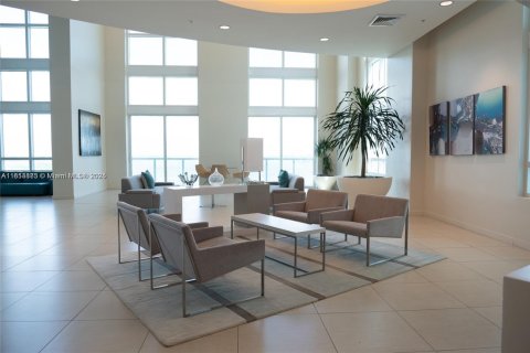 Купить кондоминиум в Майами, Флорида 1 спальня, 60.48м2, № 1958377 - фото 25