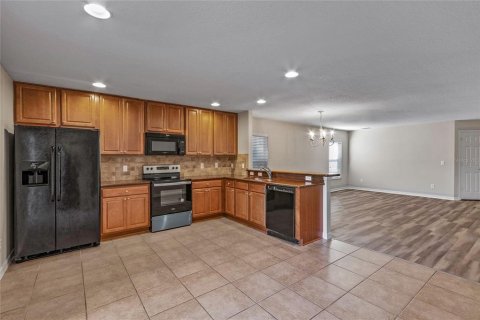 Casa en alquiler en Tavares, Florida, 3 dormitorios, 154.59 m2 № 1910103 - foto 3