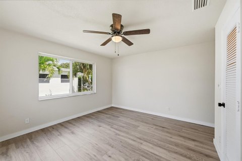 Villa ou maison à vendre à Pompano Beach, Floride: 2 chambres, 131.64 m2 № 2240355 - photo 20