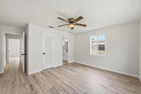 Villa ou maison à vendre à Pompano Beach, Floride: 2 chambres, 131.64 m2 № 2240355 - photo 17