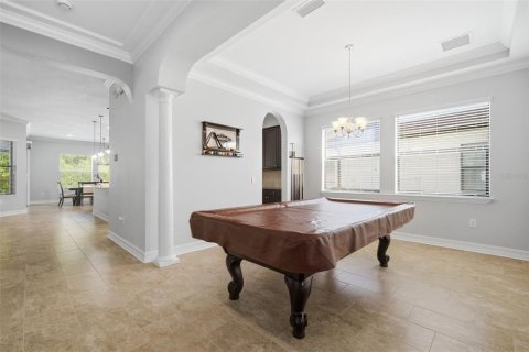 Villa ou maison à vendre à Wesley Chapel, Floride: 5 chambres, 412.76 m2 № 2267497 - photo 13