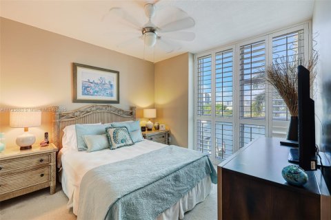 Condominio en venta en Aventura, Florida, 3 dormitorios, 197.88 m2 № 1863916 - foto 21