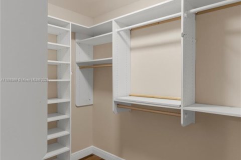 Copropriété à louer à Davie, Floride: 2 chambres, 128.67 m2 № 1931658 - photo 19