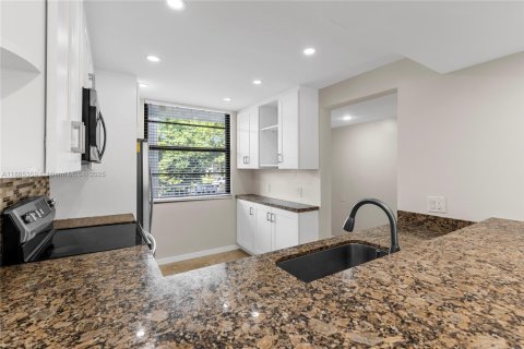 Copropriété à louer à Davie, Floride: 2 chambres, 128.67 m2 № 1931658 - photo 6
