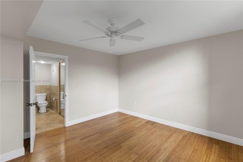 Copropriété à louer à Davie, Floride: 2 chambres, 128.67 m2 № 1931658 - photo 16
