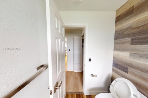 Casa en alquiler en Hollywood, Florida, 2 dormitorios, 83.89 m2 № 2071150 - foto 10