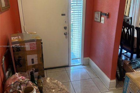 Condo in Miami Gardens, Florida, 3 bedrooms  № 1806141 - photo 27