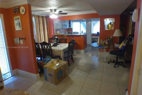 Condo in Miami Gardens, Florida, 3 bedrooms  № 1806141 - photo 20